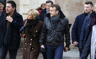 Emmanuel Macron à Honfleur, le 1er Novembre 2018, accompagné de sa femme Brigitte.