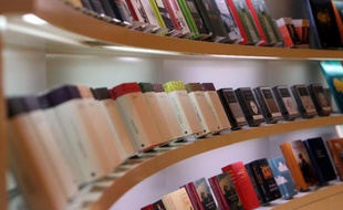 Des livres exposés lors de Foire du livre de Francfort, le 8 octobre 2014