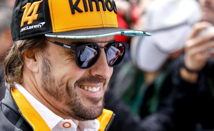 Le double champion du monde de Formule 1 fait des heures sup' en endurance, le tout avec le sourire.
