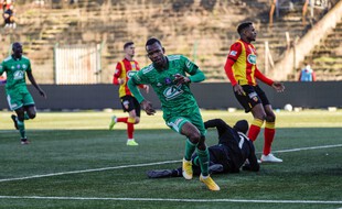 Meissa Ba et les joueurs du Red Star ont fait tomber le 5e de L1 en coupe de France.