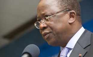Le Premier ministre ivoirien, Jeannot Kouadio Ahoussou, a reçu vendredi les dirigeants du parti de l'ex-président Laurent Gbagbo, le Front populaire ivoirien (FPI), pour relancer le processus de réconciliation après un récent regain de tensions.