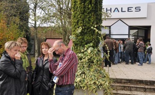 Le suicide, à son domicile, d'une cadre du groupe de défense et d'aéronautique Thales Microelectronics à Châteaubourg (Ille-et-Vilaine) en 2009 a été reconnu comme "accident du travail" par le tribunal des affaires de sécurité sociale de Rennes.