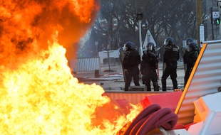 Des heurts sont survenus à l'issue de la manifestation des «gilets jaunes» à Angers.