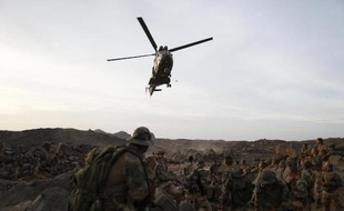 En première ligne au Mali et en Centrafrique, velléitaire en Syrie, pugnace dans le dossier iranien: la France a acquis en 2013 le statut, réservé de coutume aux Etats-Unis, de pays occidental le plus interventionniste.