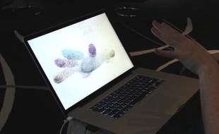 La technologie de Leap Motion permet de contrôler la machine avec des gestes sans clavier ni souris.
