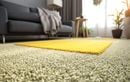 Adieu les tapis en 2025 : voici ce que les maisons de designers ont adopté à la place pour la rentrée