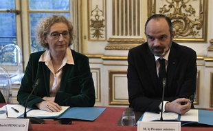 Edouard Philippe et Muriel Pénicaud, le 13 février 2020 à Matignon.