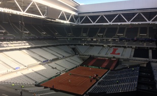 Le stade Pierre Mauroy va organiser la finale de coup Davis sur un court en terre battue