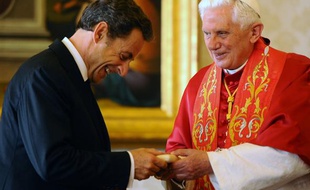 Nicolas Sarkozy a rendu visite au pape Benoît XVI au Vatican, vendredi 8 octobre 2010.