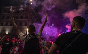 Scènes de liesse à Lyon après la victoire de l'Algérie en demi-finale de la CAN