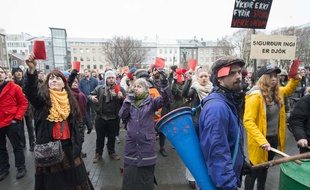 La manifestation à Reykjavik après les «Panama Papers», le 8 avril 2016