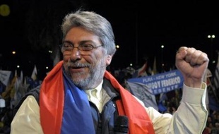 Les bureaux de vote ont ouvert dimanche au Paraguay pour une élection présidentielle historique dans laquelle un ex-évêque, candidat d'une coalition de gauche, est donné favori face à la candidate conservatrice du Parti Colorado, au pouvoir depuis 61 ans.