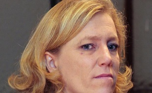 La conseillère de Paris Danielle Simonnet a annoncé mercredi qu'elle conduirait les listes du Parti de gauche (PG) aux élections municipales parisiennes de 2014, une décision qui pourrait toutefois être rediscutée si le PG et le PCF s'accordaient à l'automne pour présenter des listes communes sous l'étiquette du Front de gauche.
