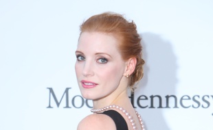 L'actrice Jessica Chastain au 24e gala annuel de l'amfAR