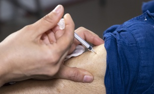 Une vaccination à Roquebrune-Cap-Martin dans les Alpes-Maritimes. (illustration)