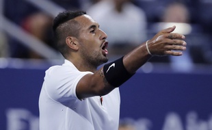 Nick Kyrgios rouspète (étonnant, non?) lors du premier tour de l'US Open, le 28 août 2019.