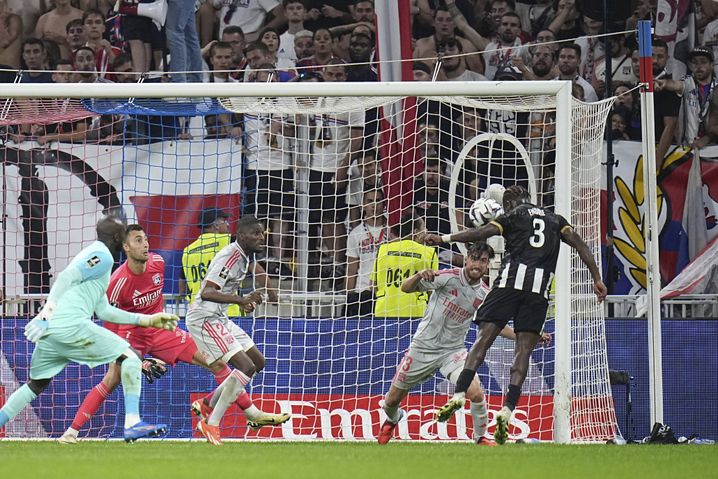 A cet instant précis, Jacques Ekomié pense qu'il va inscrire le but de l'égalisation au bout du temps additionnel, vendredi au Parc OL.