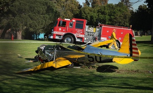 L'avion dans lequel se trouvait Harrison Ford s'est écrasé sur un parcours de golf, en Californie, le 5 mars 2015.