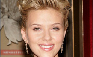 Plusieurs acteurs hollywoodiens de premier plan vont enregistrer un disque bénéficiant à un programme éducatif du Philharmonique de Los Angeles, dont Scarlett Johansson qui chantera "Summertime" de George Gershwin, a-t-on appris mercredi auprès de l'orchestre.