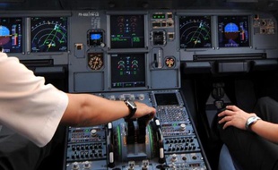 Un cockpit de A320, le 24 septembre 2008