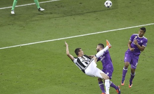 CE retourné de Mandzukic