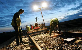Les travaux sur les voies se déroulent de nuit entre 21 h 30 et 6 h du matin.
