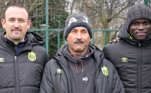 Philippe Casagrande, entouré de Sébastien Oger (à gauche) et Odilio Gomis, deux autres recruteurs.