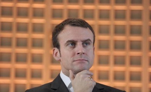 Le ministre de l'Economie Emmanuel Macron à Bercy, le 29 janvier 2015