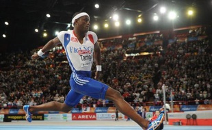 Le recordman du monde en salle de triple saut, le Français Teddy Tamgho, a réalisé un bond de 16,76 mètres, samedi à Bron (Rhône) pour son retour à la compétition après vingt mois d'arrêt en raison d'une opération à une cheville.
