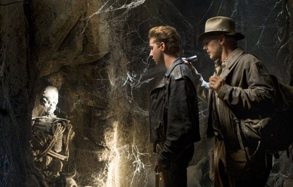 Photo of Indiana Jones, el arqueólogo que arriesga su vida por… falsificaciones