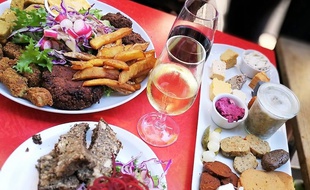 Alice propose de découvrir Paris à travers la cuisine végane