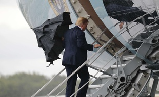 Donald Trump monte à bord d'Air Force One, le 15 juillet 2018 (illustration).
