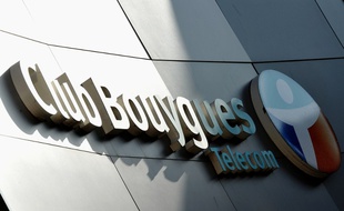 Logo d'une boutique Bouygues Telecom à Dunkerque, le 1er avril 2014.