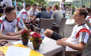 Les joueurs de l'équipe d'Allemagne Höwedes et Draxler le 25 mai 2014 en Italie.
