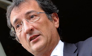 Le ministre délégué à la Ville François Lamy veut que "le maximum des 1.000 postes" créés en primaire à la rentrée "soit bien dans les quartiers qui en ont besoin", et a écrit au ministre de l'Education Vincent Peillon en ce sens, a-t-il déclaré dimanche sur LCP.