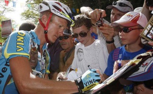 Le cycliste kazakhe Alexandre Vinokourov, lors d'un Critérium à Castillon-la-Bataille, le 4 août 2009.