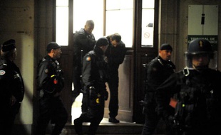 Un membre des Pink Panthers lors d'un procès de plusieurs membres du gang qui a eu lieu en 2008 à Chambéry.