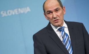 Le Premier ministre slovène Janez Jansa a évoqué une possible démission de la tête de son parti de centre-droit, voire de son poste de chef de gouvernement, après avoir été, selon lui injustement, mis en cause mardi par la Commission de lutte contre la corruption.