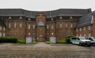 Le suspect est détenu à la prison de Kiel, en Allemagne.