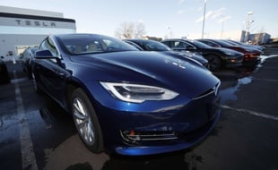 Une Tesla