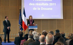 Les 17.400 douaniers français ont effectué en 2011 des chiffres record de saisies : celles de cocaïne sont passées de 5,1 tonnes en 2010 à 8,3 tonnes en 2011 (+63%) et celles de contrefaçons se sont élevées à 8,9 millions d'articles (+42%).