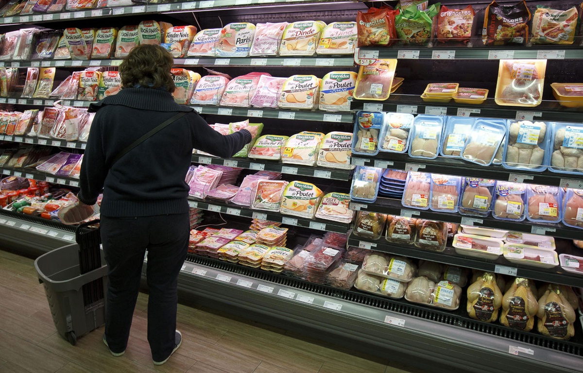 Rever De Voler Dans Un Magasin Perpignan: Elle passe la nuit dans le supermarché, elle assure qu'elle  s'est endormie
