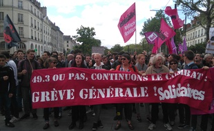 Des manifestants contre la loi Travail jeudi 19 mai 2016 à Nantes.