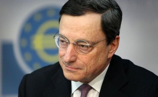 La Banque centrale européenne (BCE) devrait laisser inchangée sa politique monétaire mercredi et ne pas toucher à son arsenal destiné à lutter contre la crise de la dette, de l'avis des économistes.