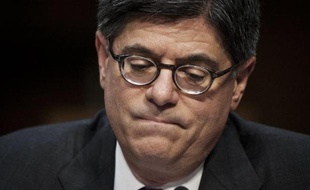 Le secrétaire américain au Trésor Jack Lew a prévenu dimanche que la paralysie budgétaire de l'Etat fédéral et la crise de la dette avaient heurté la première économie mondiale et que l'expérience ne devait "plus jamais" se répéter