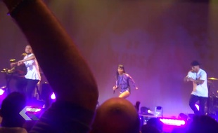 Sh'ym a fait une jolie chute lors de son concert.