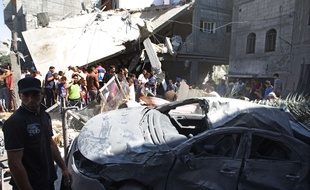 Une maison détruite dans la bande de Gaza lors d'un raid de l'armée israélienne, le 8 juillet 2014.