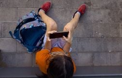 La Finlande limite l’utilisation des téléphones portables à l’école