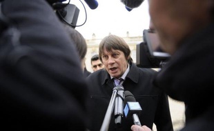 Bernard Thibault a annoncé mardi qu'il ne briguerait pas un nouveau mandat de secrétaire général de la CGT en 2013, à l'issue de son mandat actuel, dans un courrier au Comité confédéral national, transmis à l'AFP.