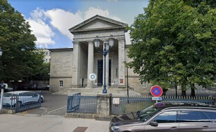 Le palais de justice de Quimper, devant lequel un homme s'est immolé par le feu le 4 janvier 2021.